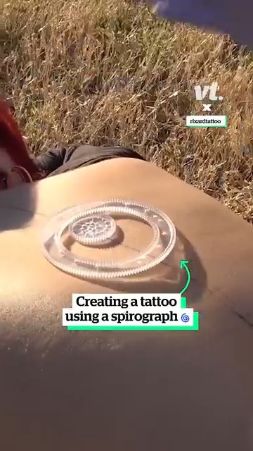 Creating a tattoo using a spirograph