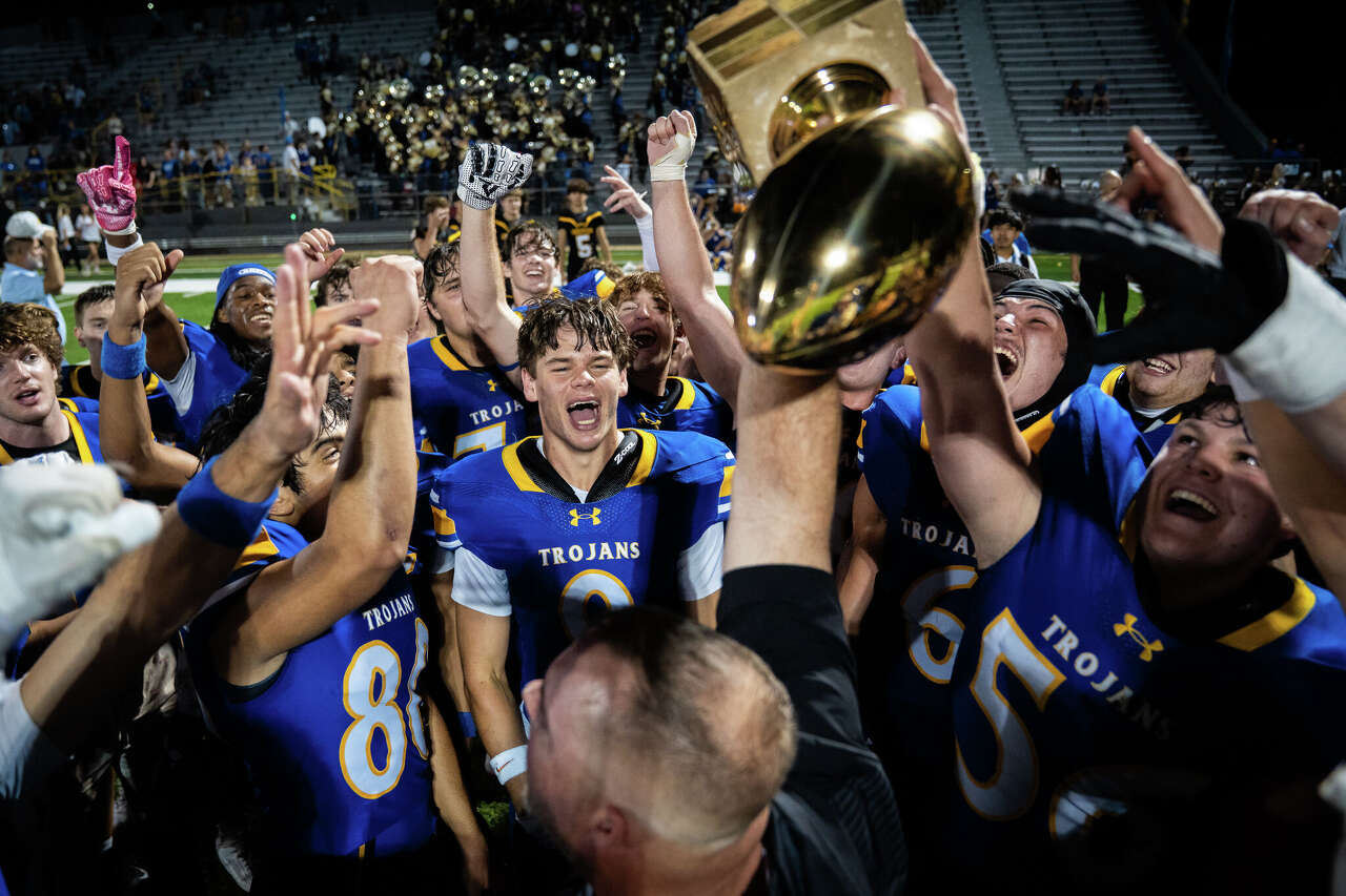 Shoal Creek Showdown 2026: See photos of Anderson Trojans victory over McCallum