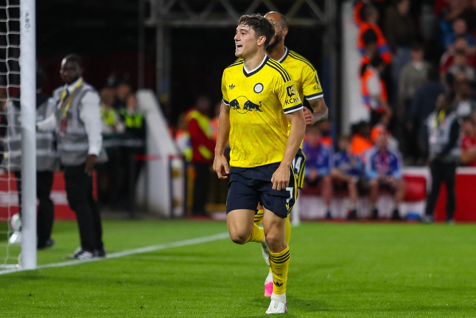 Leeds handed timely injury boost as key star races to face Man United