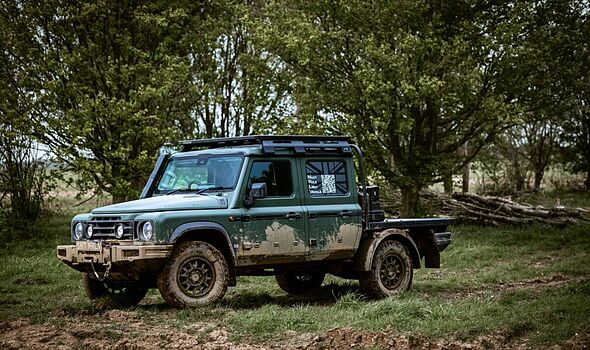 Jim Ratcliffe in £900m battle to replace Army's Land Rover Defenders ...