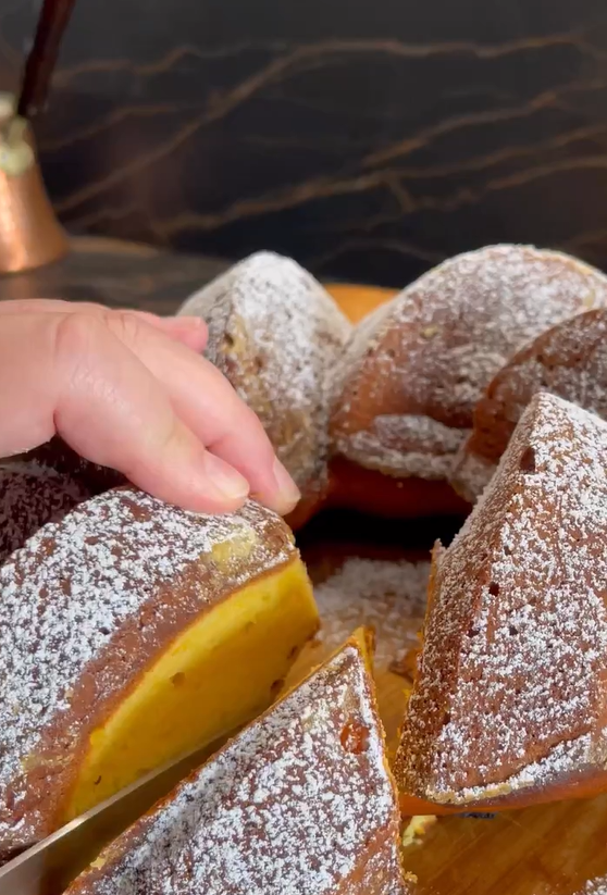 Torta alla ricotta e zafferano con agrumi