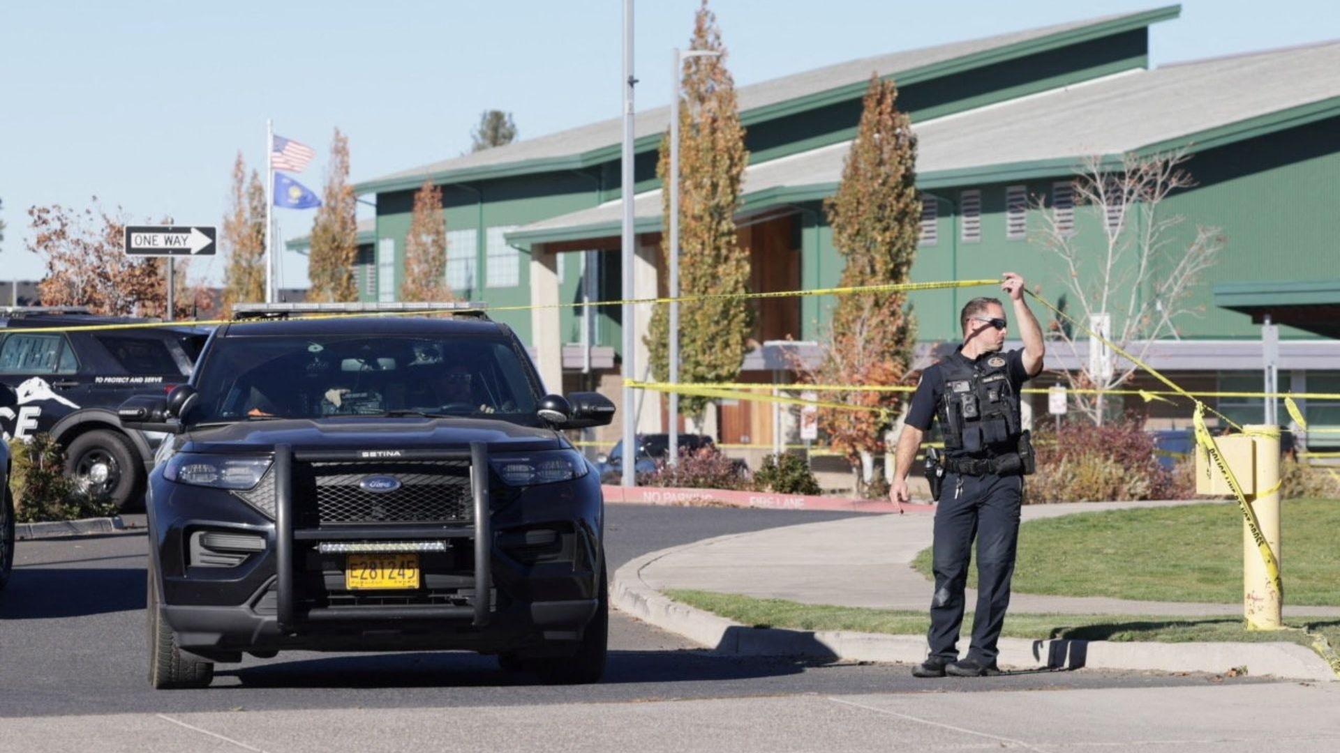 Three children and 1 teacher killed in Oregon elementary school shooting