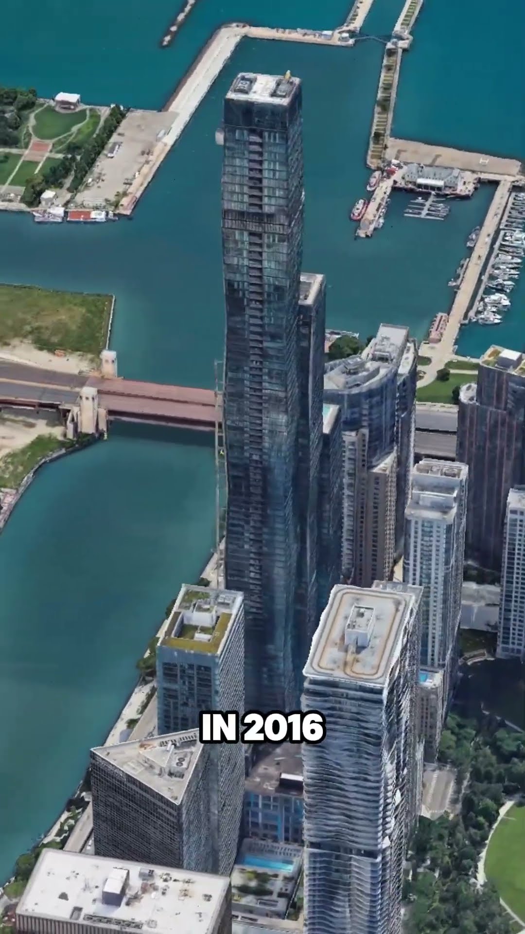 This skyscraper in Chicago confused everyone during construction