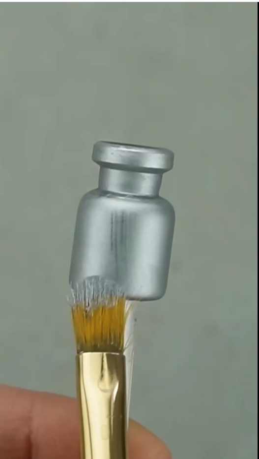 An easy way to apply Rub ’n Buff on glass