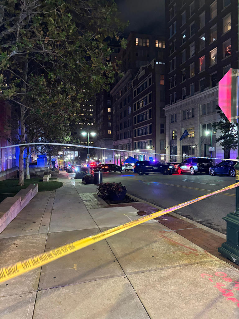 Police: Man dead after shooting in downtown Kansas City