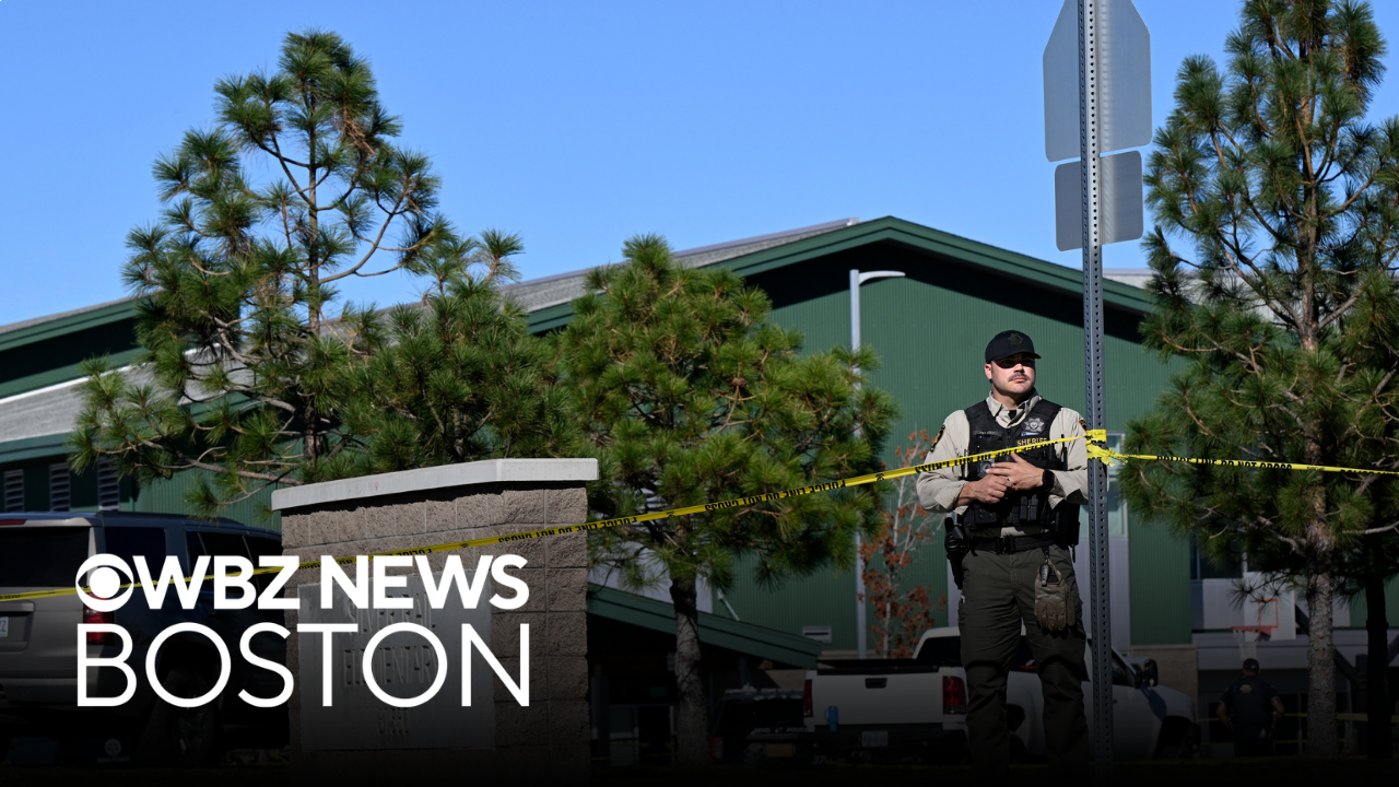 Teen gunman kills 3 children, teacher at Oregon elementary school