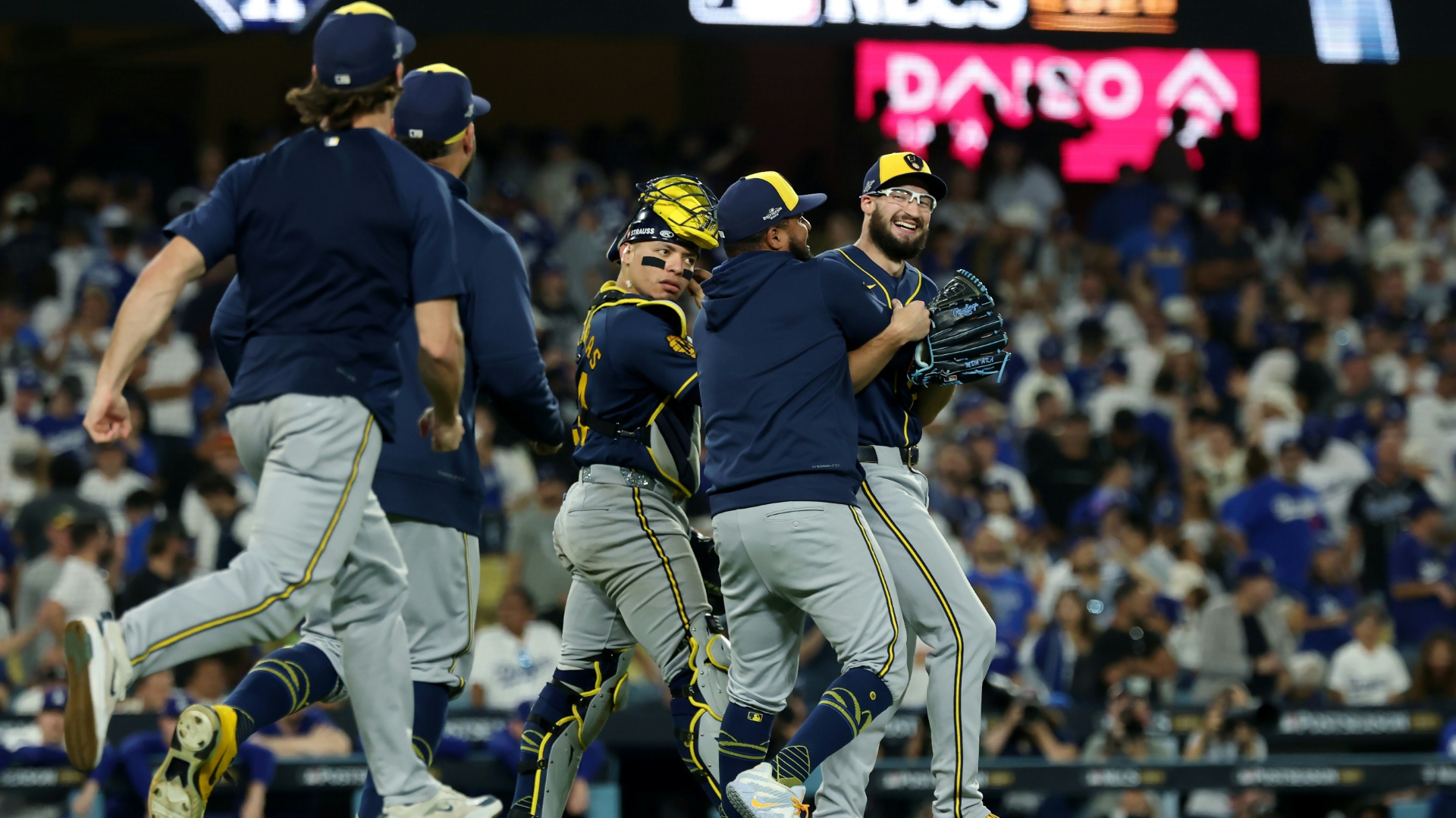 Baseball: Titelverteidiger ausgeschaltet - Brewers erreichen World Series