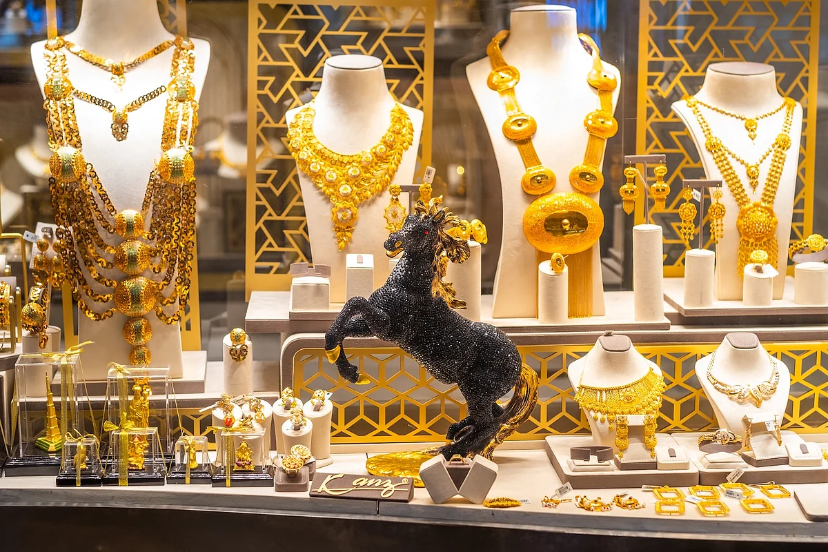 Dubai gold prices rise to Dh503 per gram as global prices recover