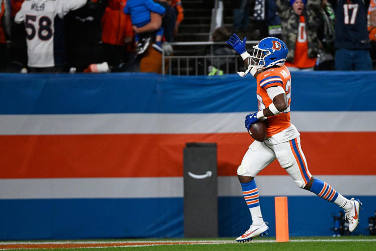 Sam Darnold’s second interception sinks Seahawks as Broncos prevail in ...
