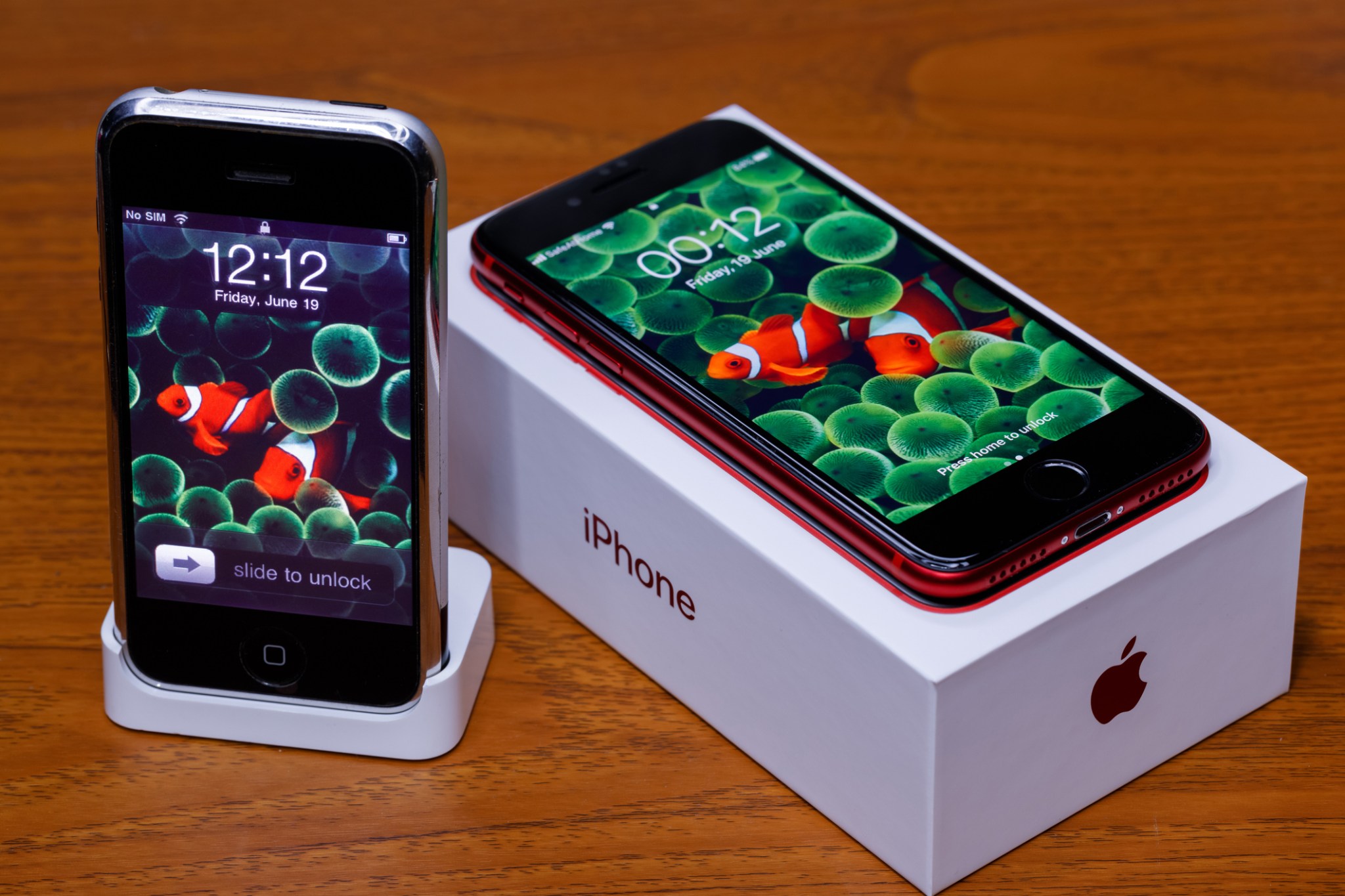 Man turns on old iPhone—then he realizes: 'What have they done?'