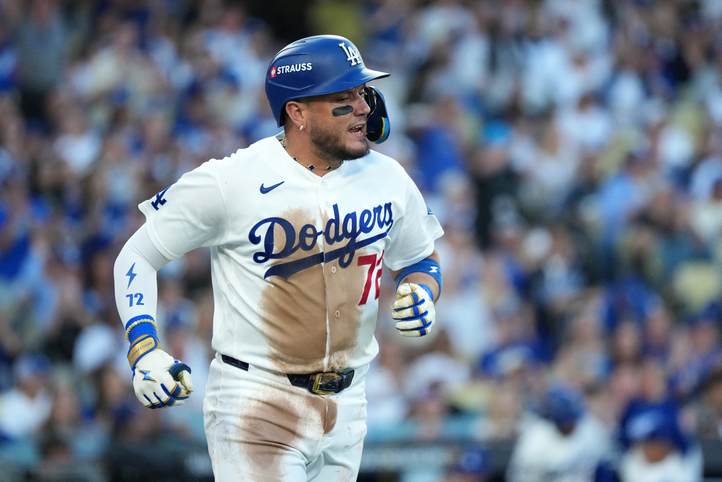 Miguel Rojas announces retirement