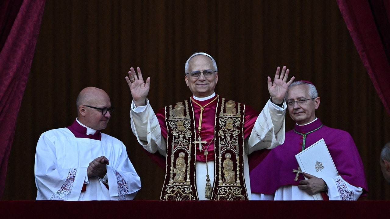 Pope Leo's lung tumor raises questions about cancer risk for nonsmokers
