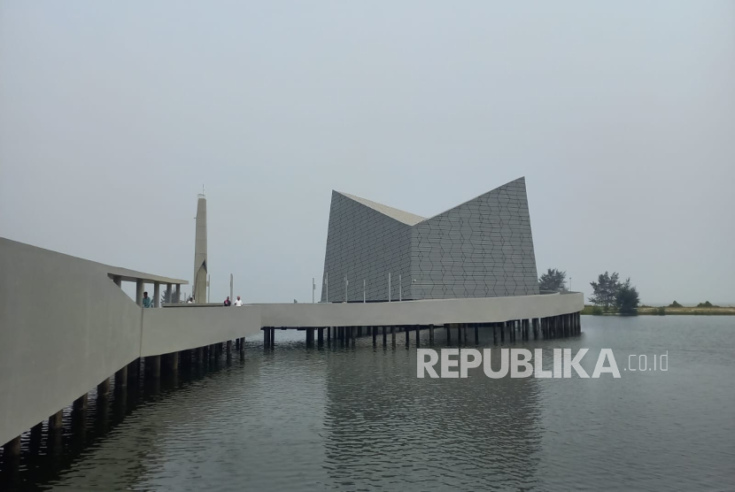 Masjid Apung Jakarta yang dicanangkan Anies akhirnya diresmikan