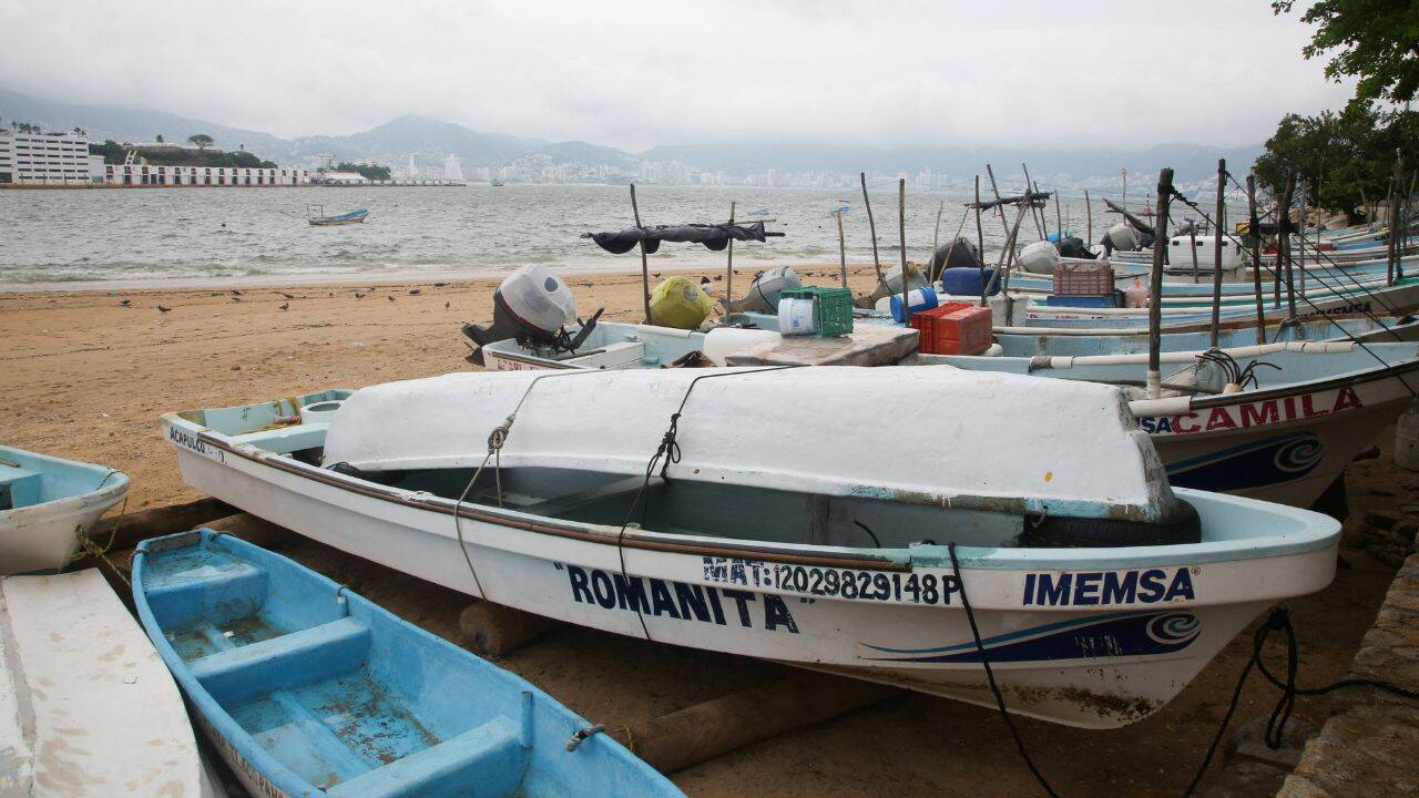 Hurricane Trudy becomes major Category 3 storm near Mexico's Pacific Coast
