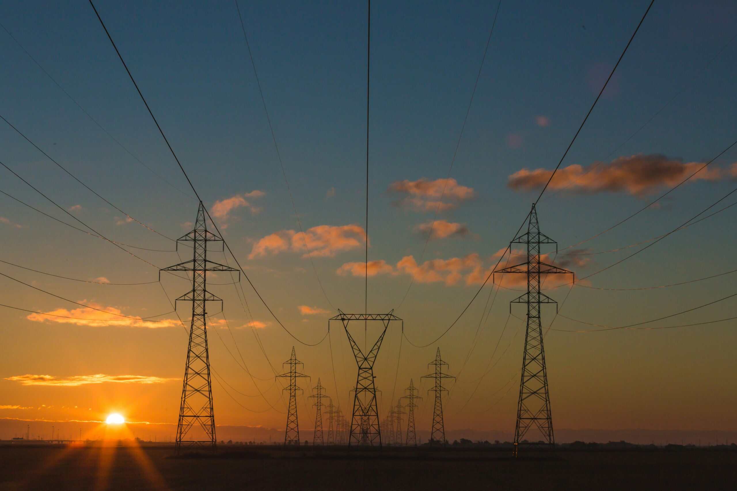 Space tsunamis put half the US in line for massive blackouts