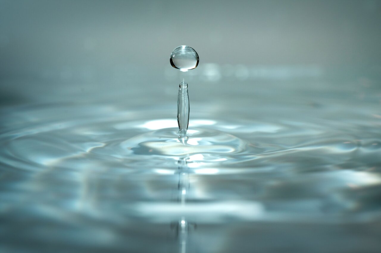 Molecular fingerprints reveal how human activities alter water systems ...
