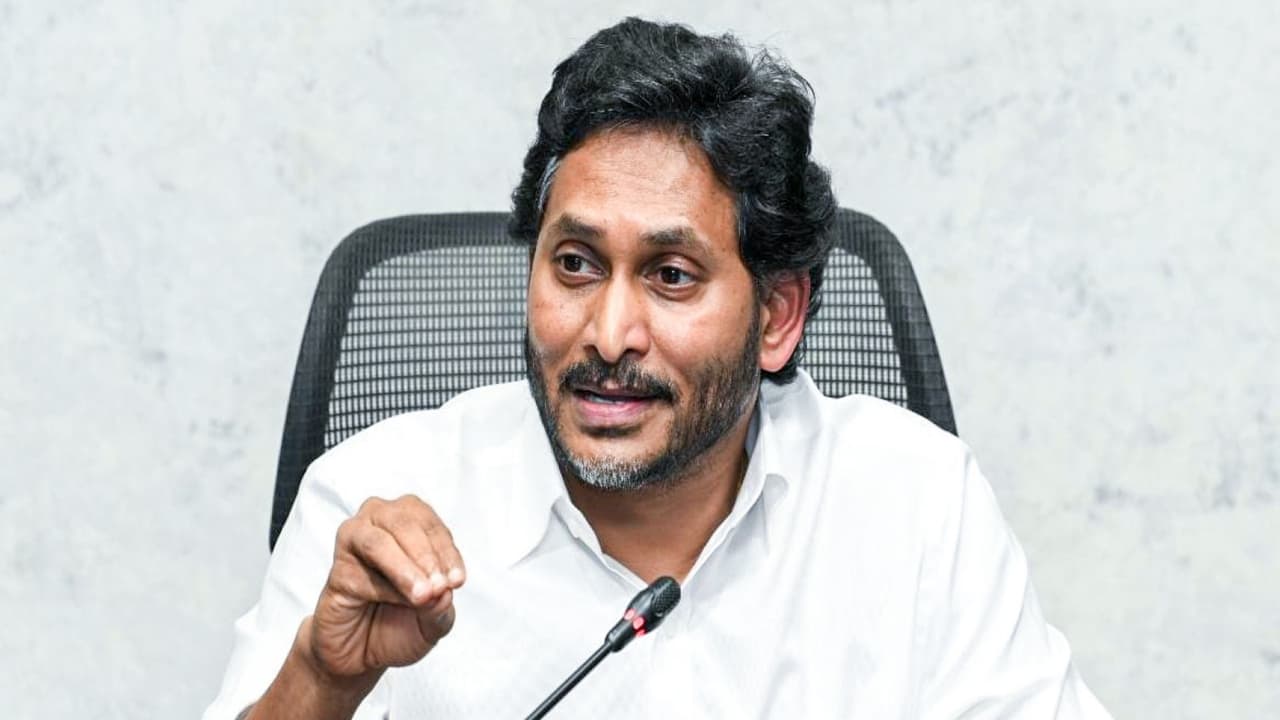YS Jagan condemns attack on MP, blames CM Naidu for 'jungle raj'