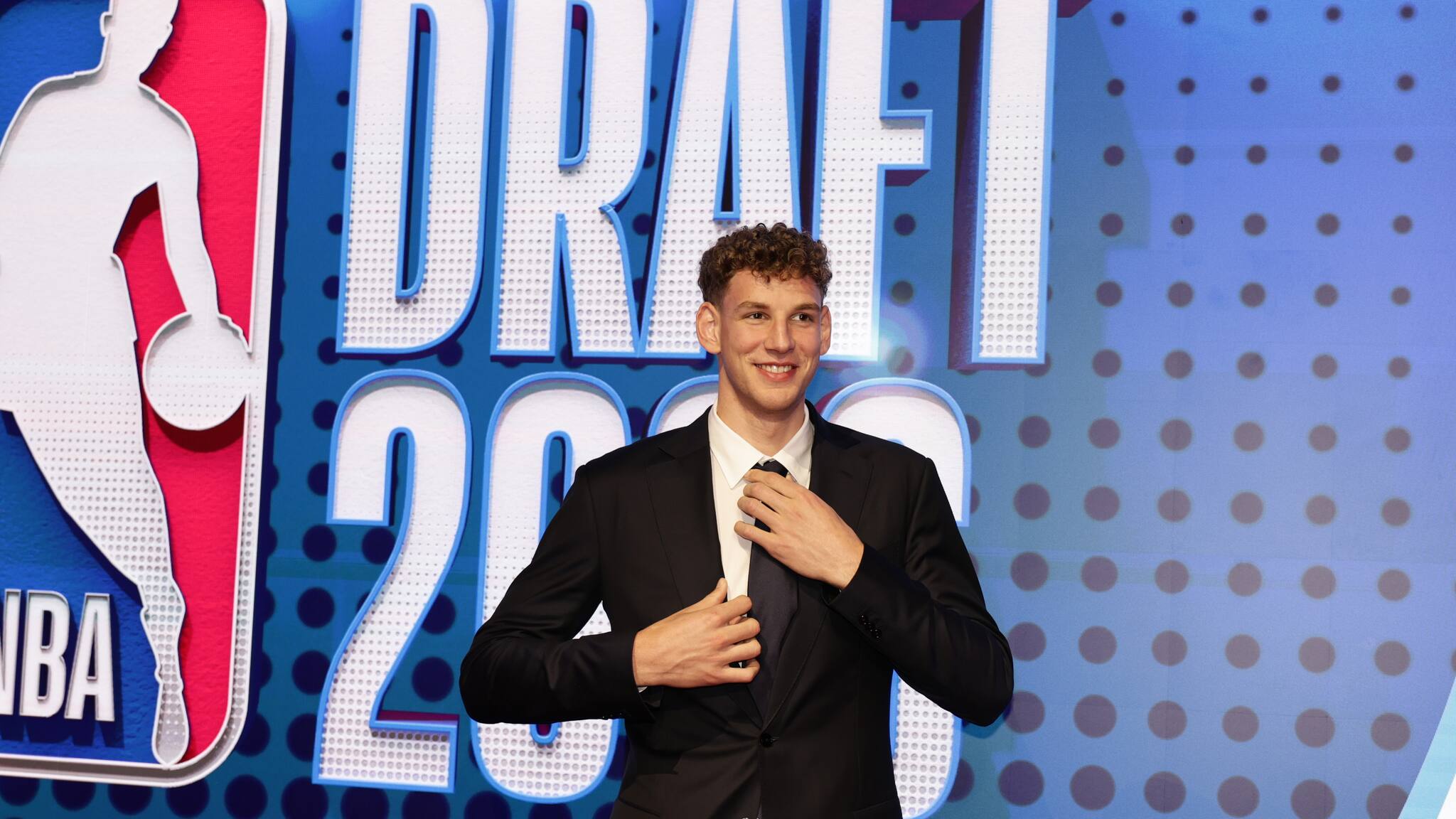 Ein deutsches Basketball-Juwel hebt ab: Hannes Steinbach startet mit ...