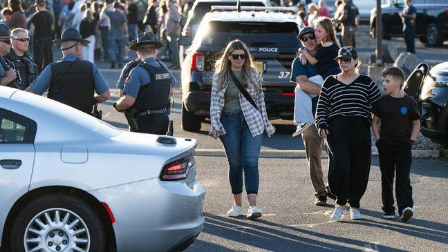 3 children, 1 adult dead after shooting at Bend elementary school; teen ...