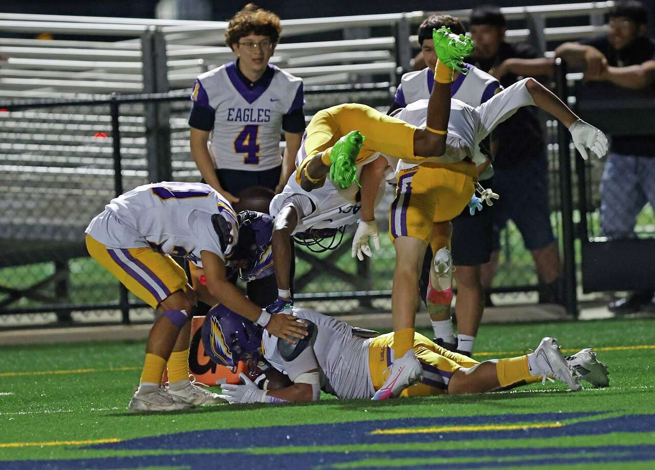 Bryan Jasso's late field goal sends Brackenridge over Jefferson into ...