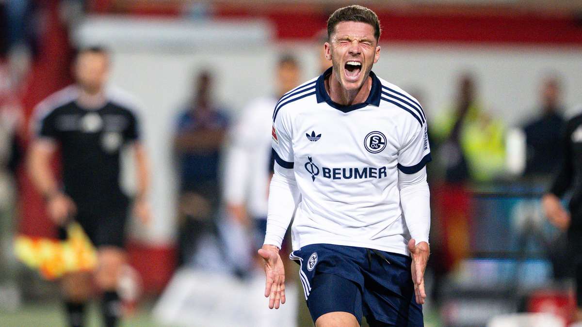 Neues Schalke-Trikot geleakt: S04 plant nächstes Retro-Design für 2027/28