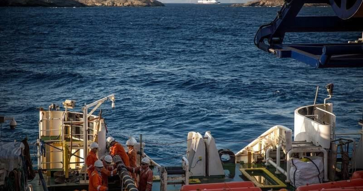 Καλώδιο Κρήτης - Κύπρου: Πλέει προς Ηράκλειο το γαλλικό πλοίο Abeille ...