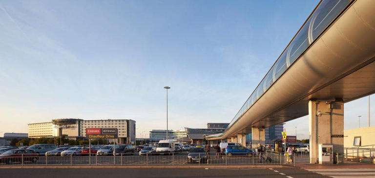 Legal expert explains truth behind airport 'kiss and fly' charges as ...