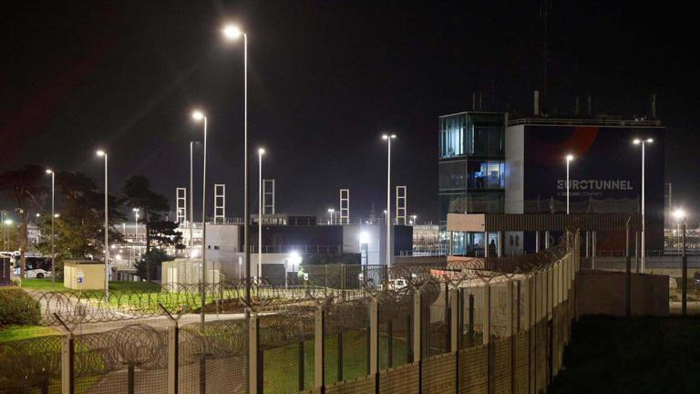 Nineteen injured in collision between minibus and train on Eurotunnel ...