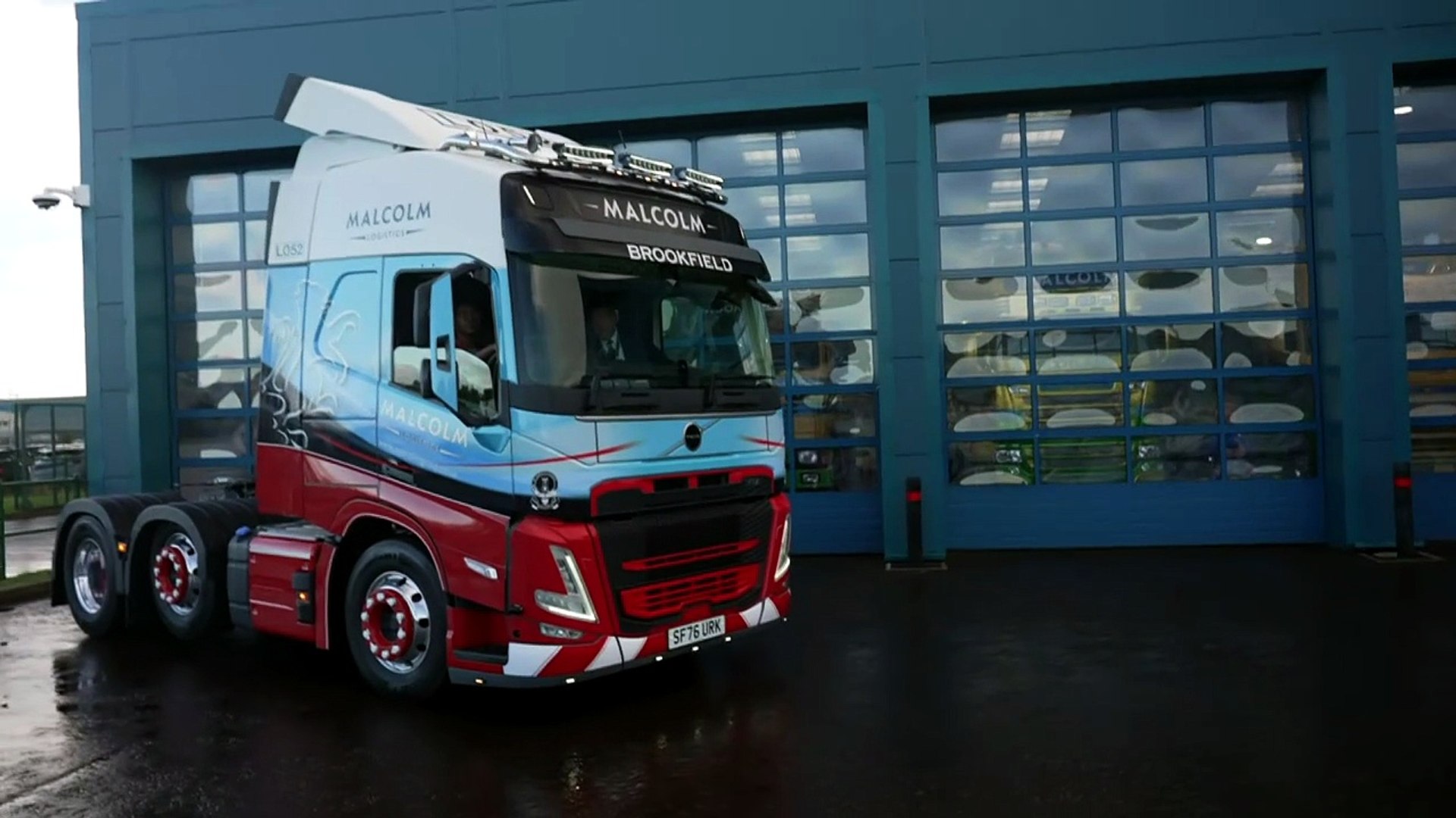 Kemi Badenoch drives lorry on Scotland visit