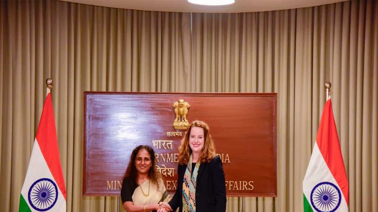 India, IOM discuss global migration trends, expanding opportunities
