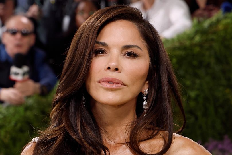 This is what Lauren Sanchez would look like now without plastic surgery ...