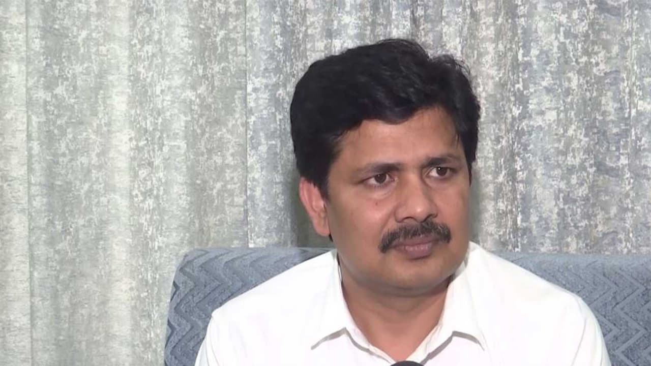 Attack on YSRCP MP Midhun Reddy: Gurumoorthy writes to President, PM