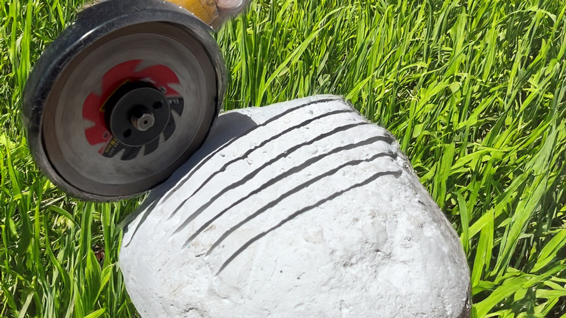 Next-gen metal casting using innovative rock shavings mix