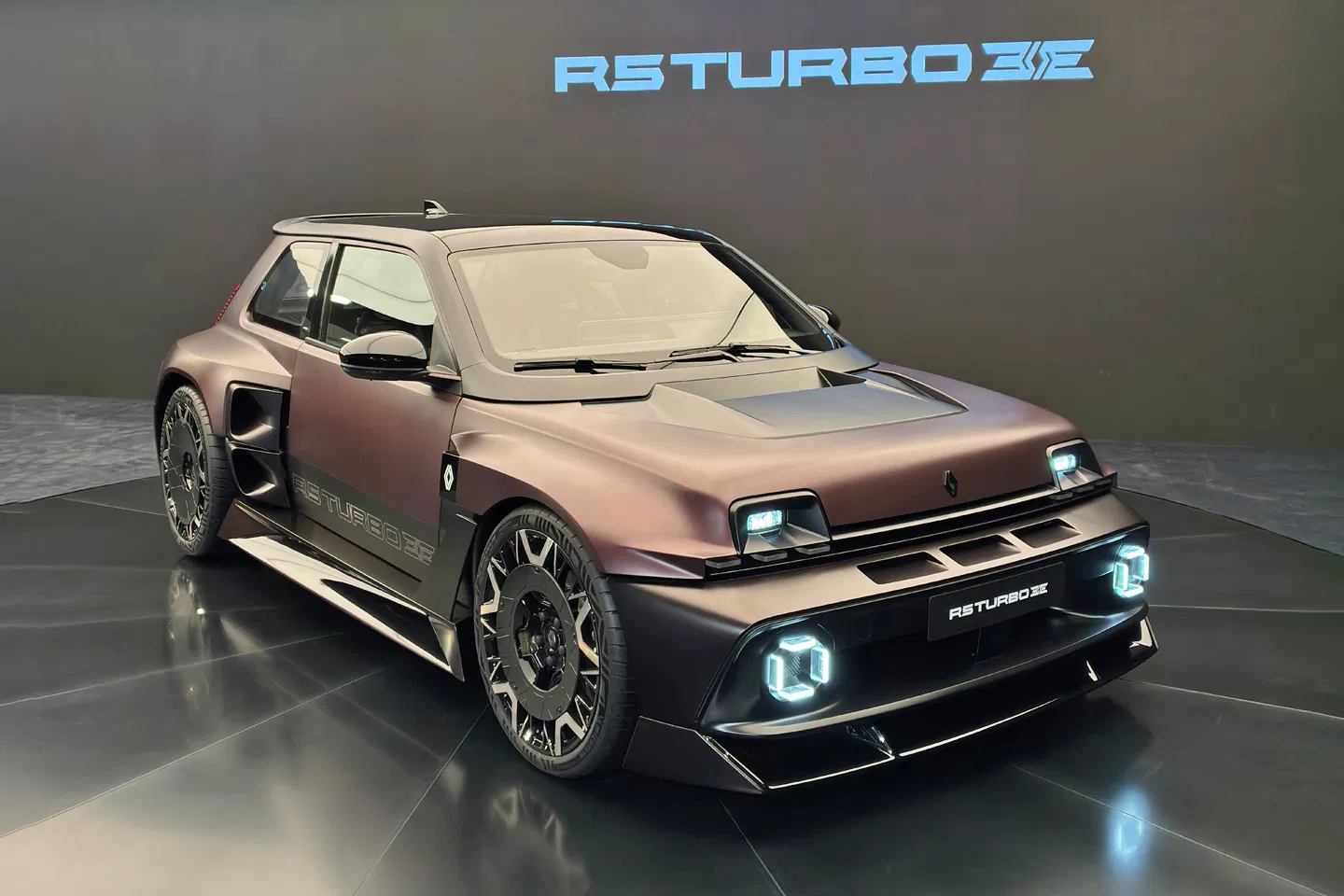 Renault 5 Turbo 3E da 160.000 euro: oltre metà già prenotate