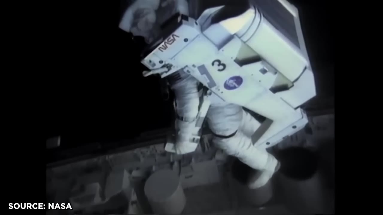 NASA astronaut Bruce McCandless left the shuttle with no tether in 1984