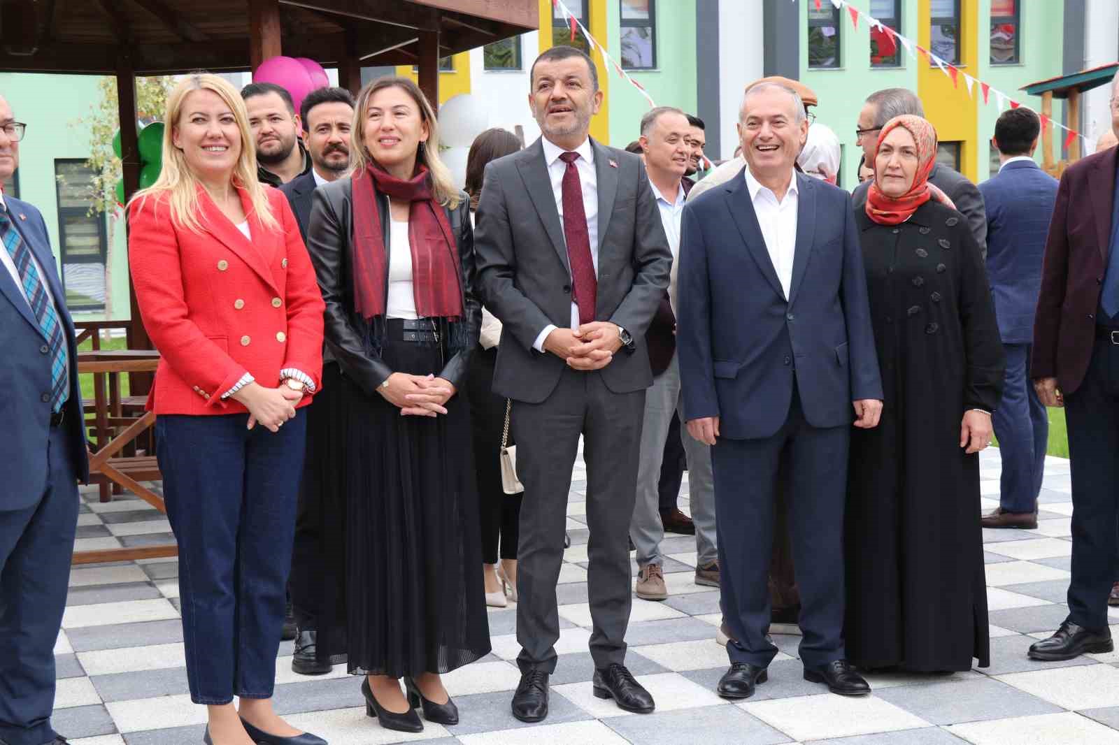 Güneşli Günler’in 8’inci tesisi Egekent Karaman törenle açıldı