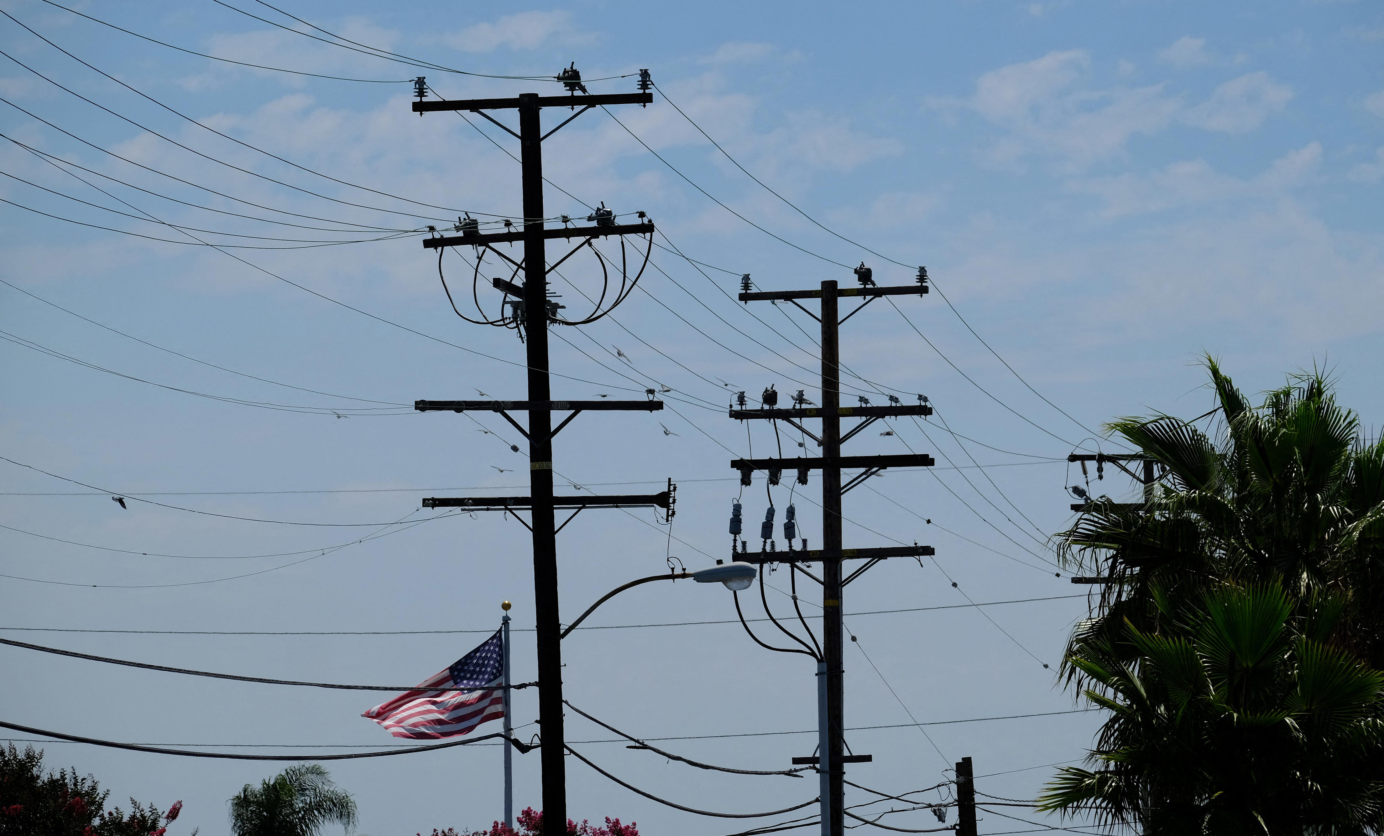 Thousands of Californians may lose power as red flag warning issued