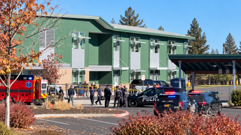 Father reportedly chased Oregon school shooter into building and shot ...