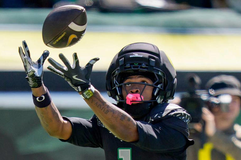 Three Oregon Ducks receivers who must step up amid Evan Stewart's injury