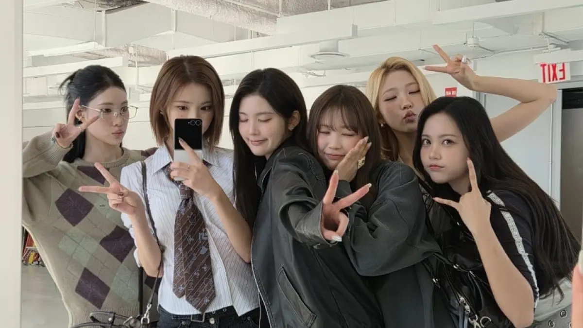 Hearts2Hearts hadirkan koreografi ikonik dan MV animasi untuk ICONIC ...
