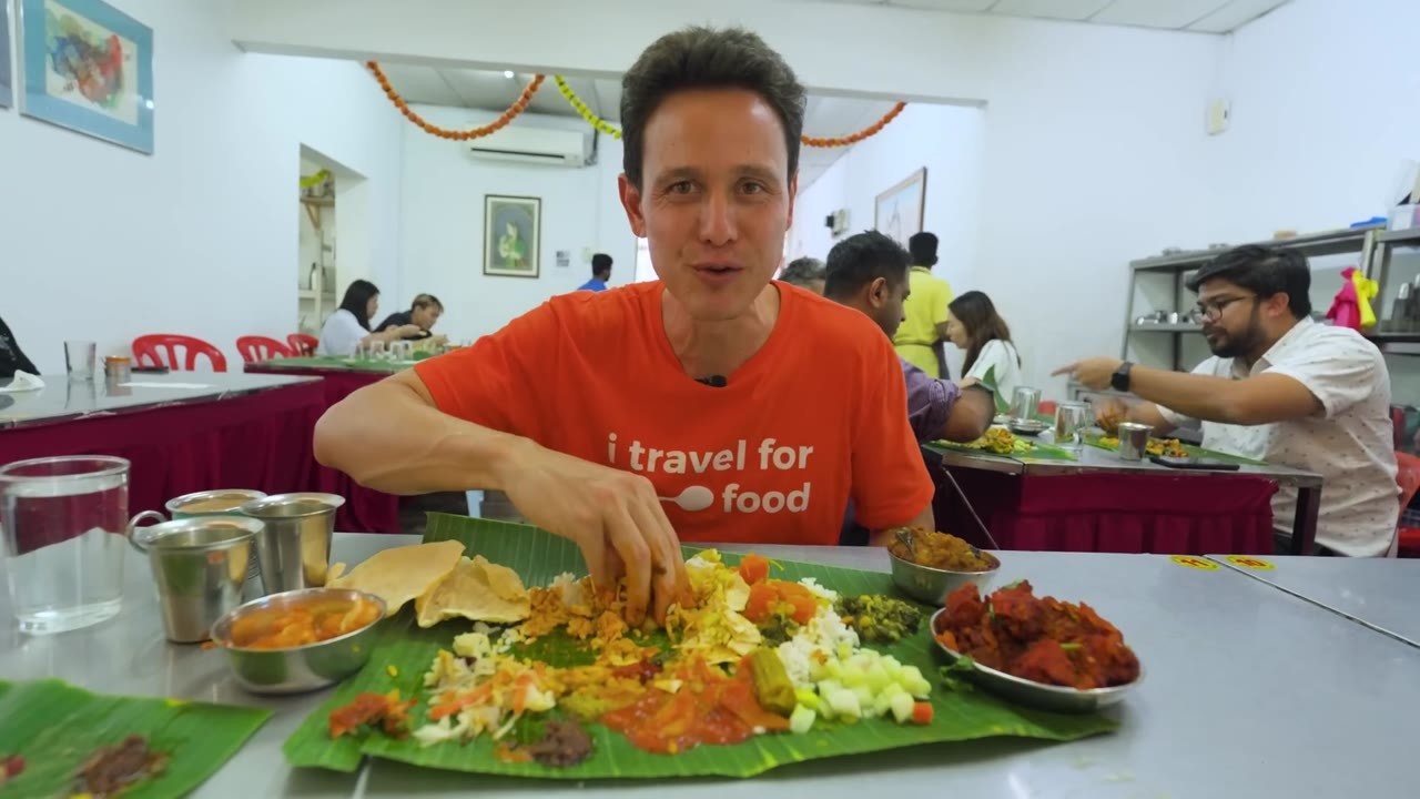 How a small Malaysian street kitchen prepares its daily Indian food menu