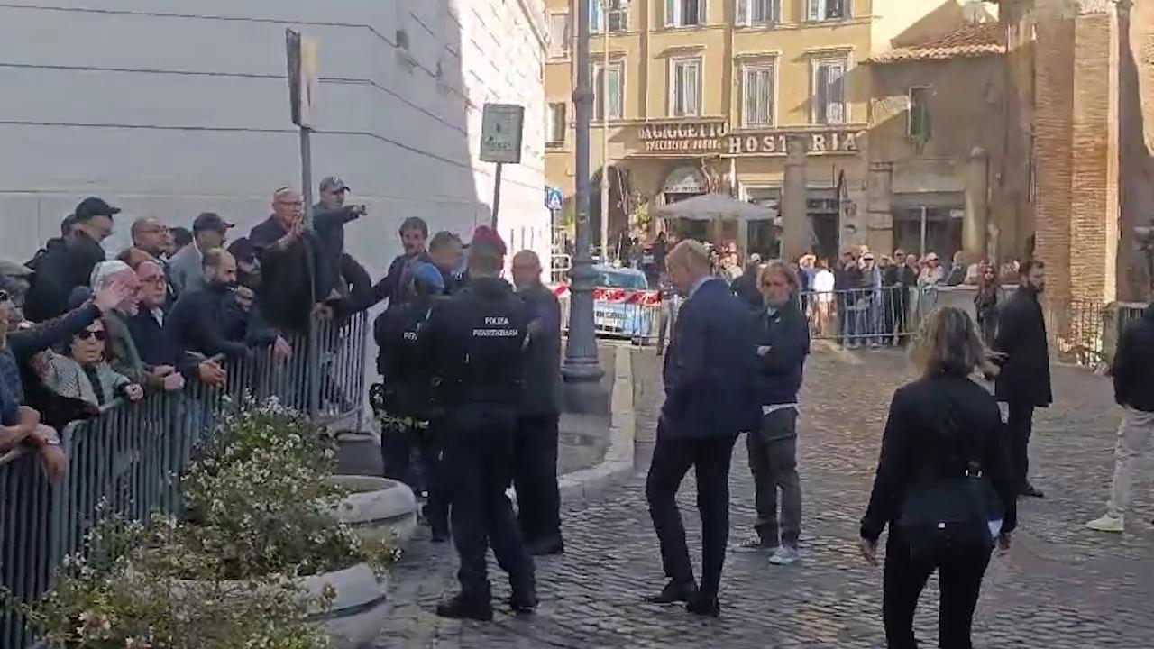 Cerimonia del rastrellamento del ghetto, contestazioni contro l'Anpi ...