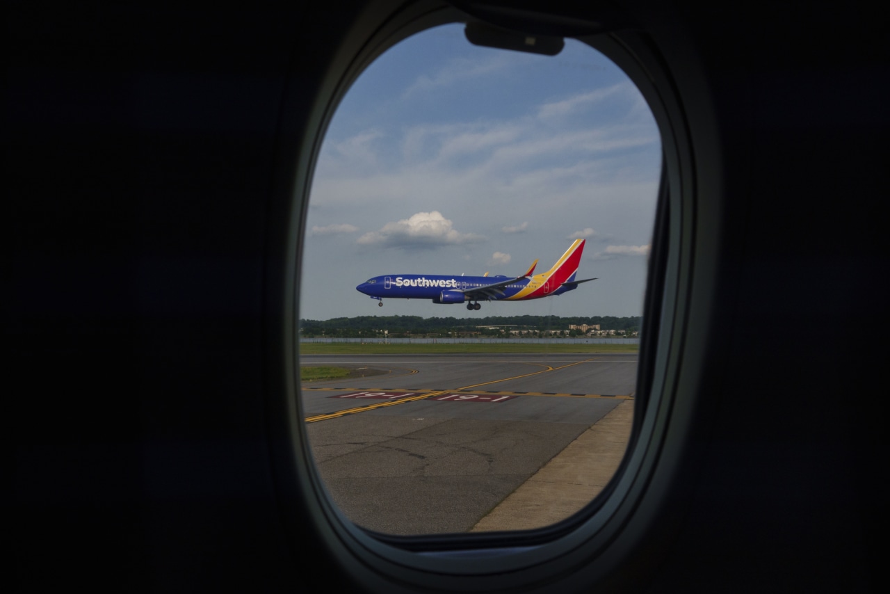 Southwest, United shake up their frequent-flier programs