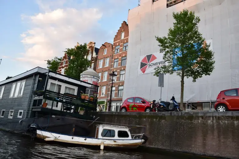 7 houseboat communities, from Amsterdam's canals to Seattle's Lake Union