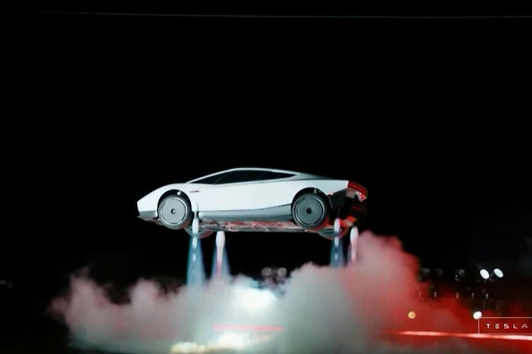 Elon Musk unveils Tesla's 'flying' car