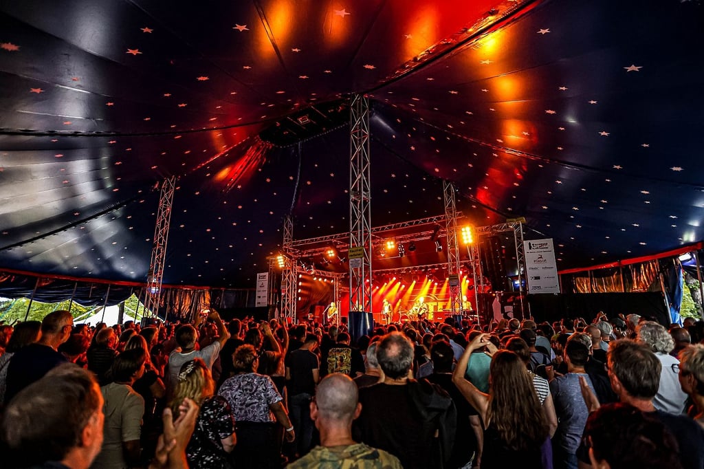 Mit „Volare“ und „Wind Him Up“: Diese Bands haben für das Festival zugesagt