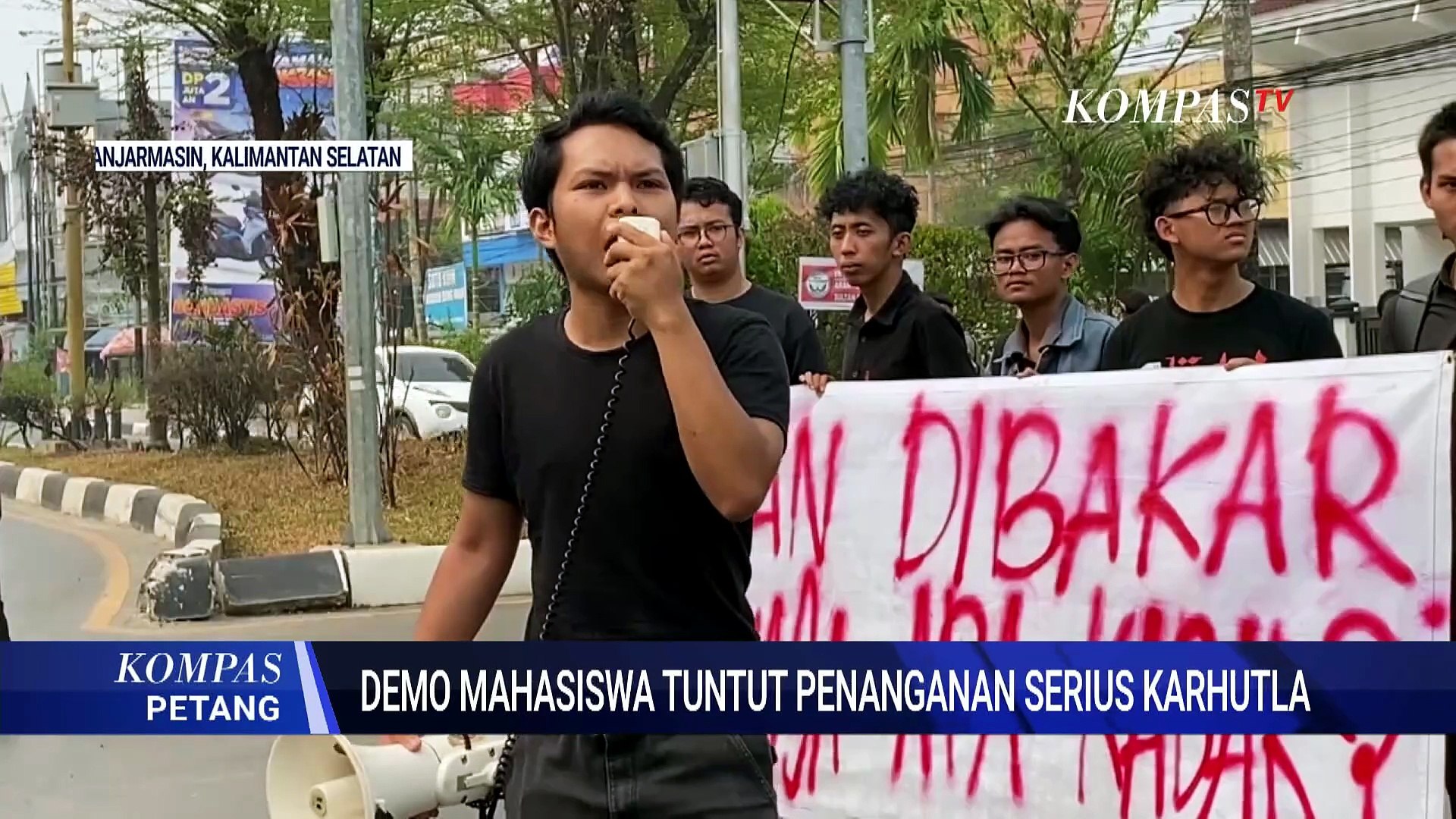 Aksi protes! BEM UI dan se-Kalsel desak pemerintah serius tangani ...