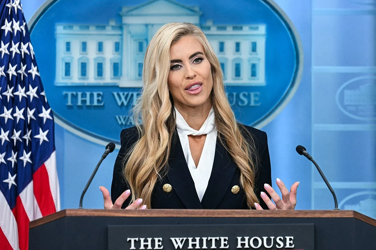 White House press secretary Katie Zacharia fired in 5 days beats ...