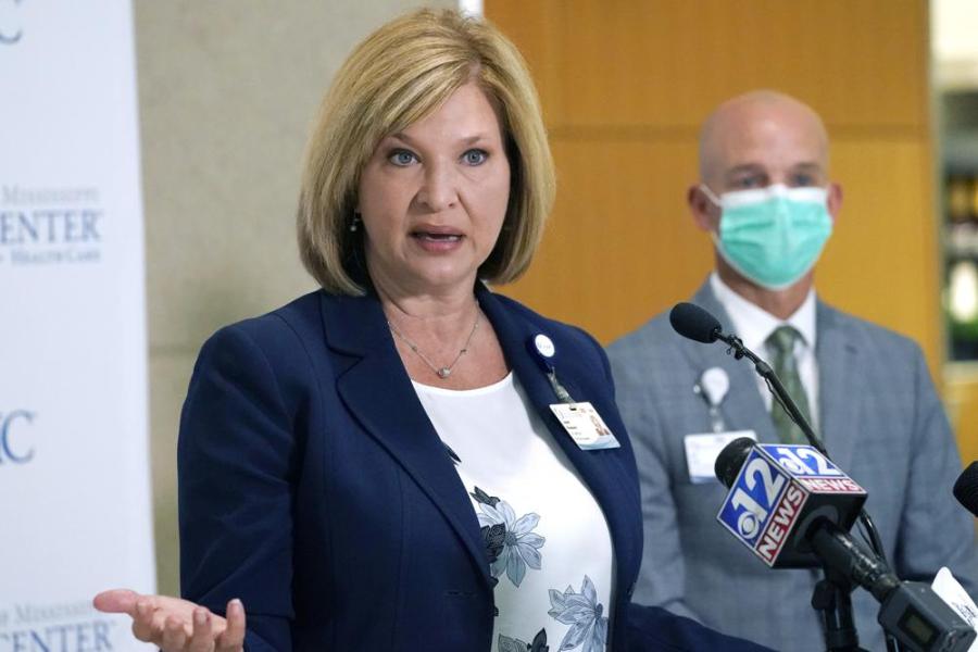 Dr. LouAnn Woodward, first woman to lead UMMC, announces she will ...