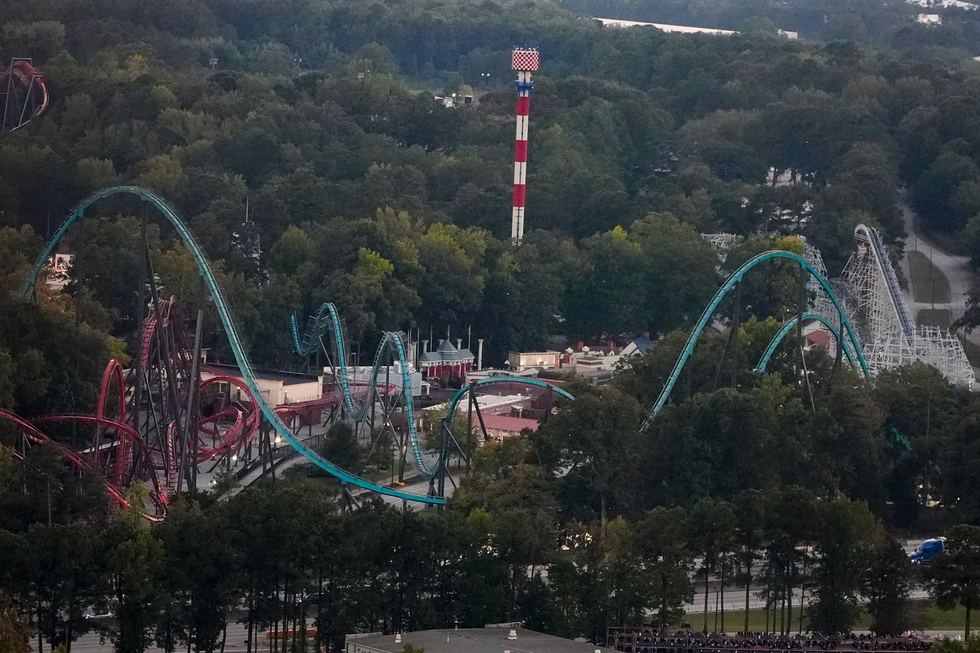 Georgia amusement park to reopen as scheduled days after roller coaster ...